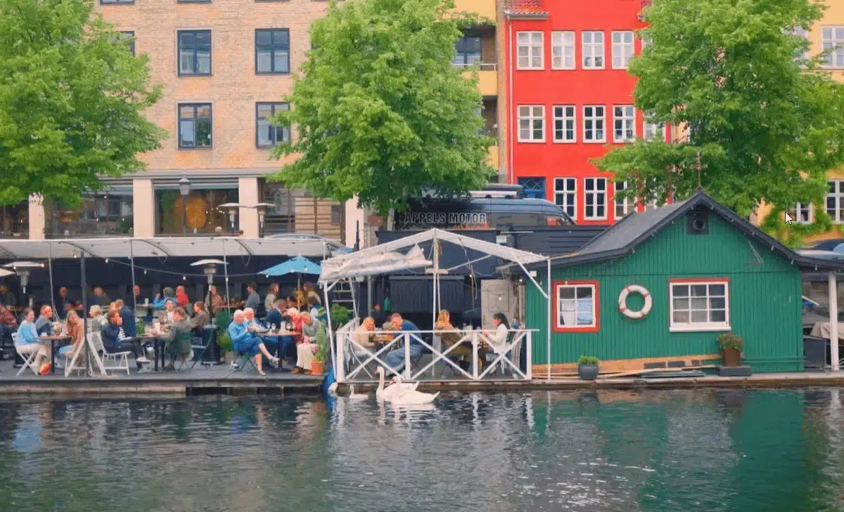 copenhage-atmosphere-poster-1.png copenhage-atmosphere-poster-1.png